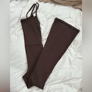 Wilfred free Aritzia Brown jumpsuit Flared Legging